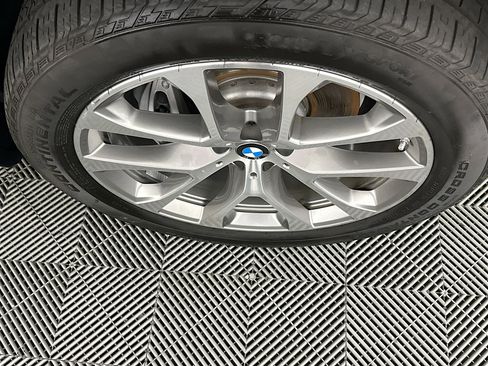 Used 2025 BMW X5 sDrive40i image 11