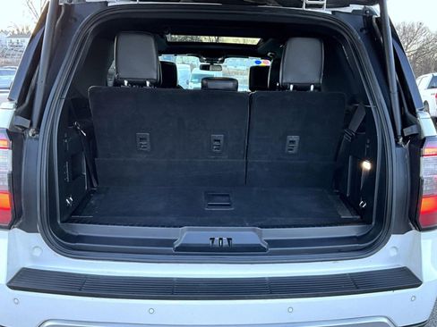 Used 2020 Ford Expedition Limited w/ Equipment Group 302A image 9