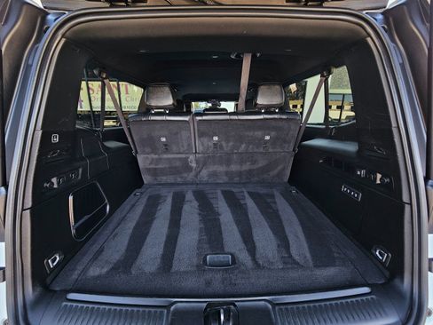 Used 2024 Jeep Wagoneer L 4WD image 25