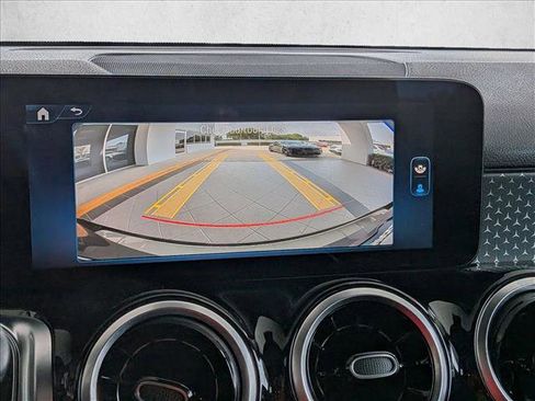 Certified 2025 Mercedes-Benz GLB 250 image 14