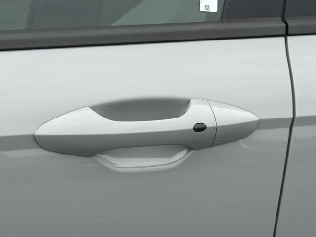 Used 2025 Hyundai Kona SEL AWD/4WD image 12