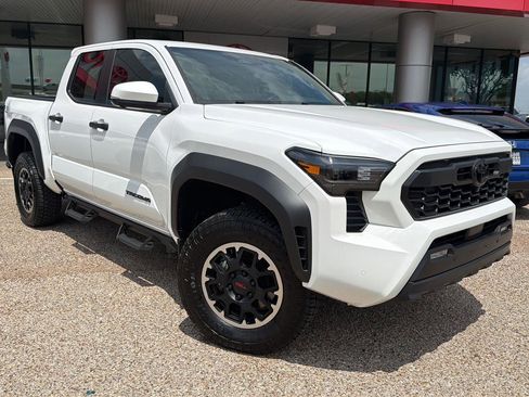 Used 2024 Toyota Tacoma TRD Off-Road w/ TRD Off Road Premium Package AWD/4WD image 1