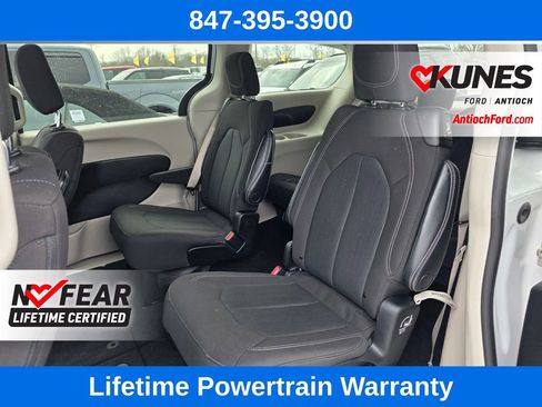 Used 2023 Chrysler Voyager LX FWD image 20