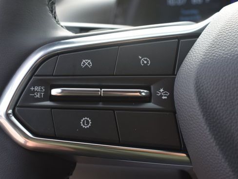 New 2027 Chevrolet Equinox LT w/ Convenience Package II FWD image 20