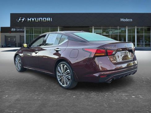 Used 2024 Nissan Altima 2.5 SL FWD image 6