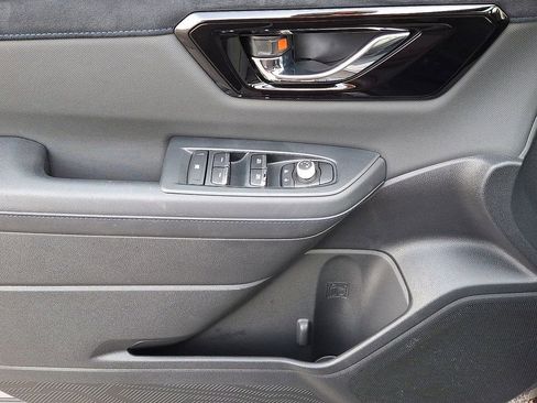 Certified 2025 Subaru Forester Limited image 12