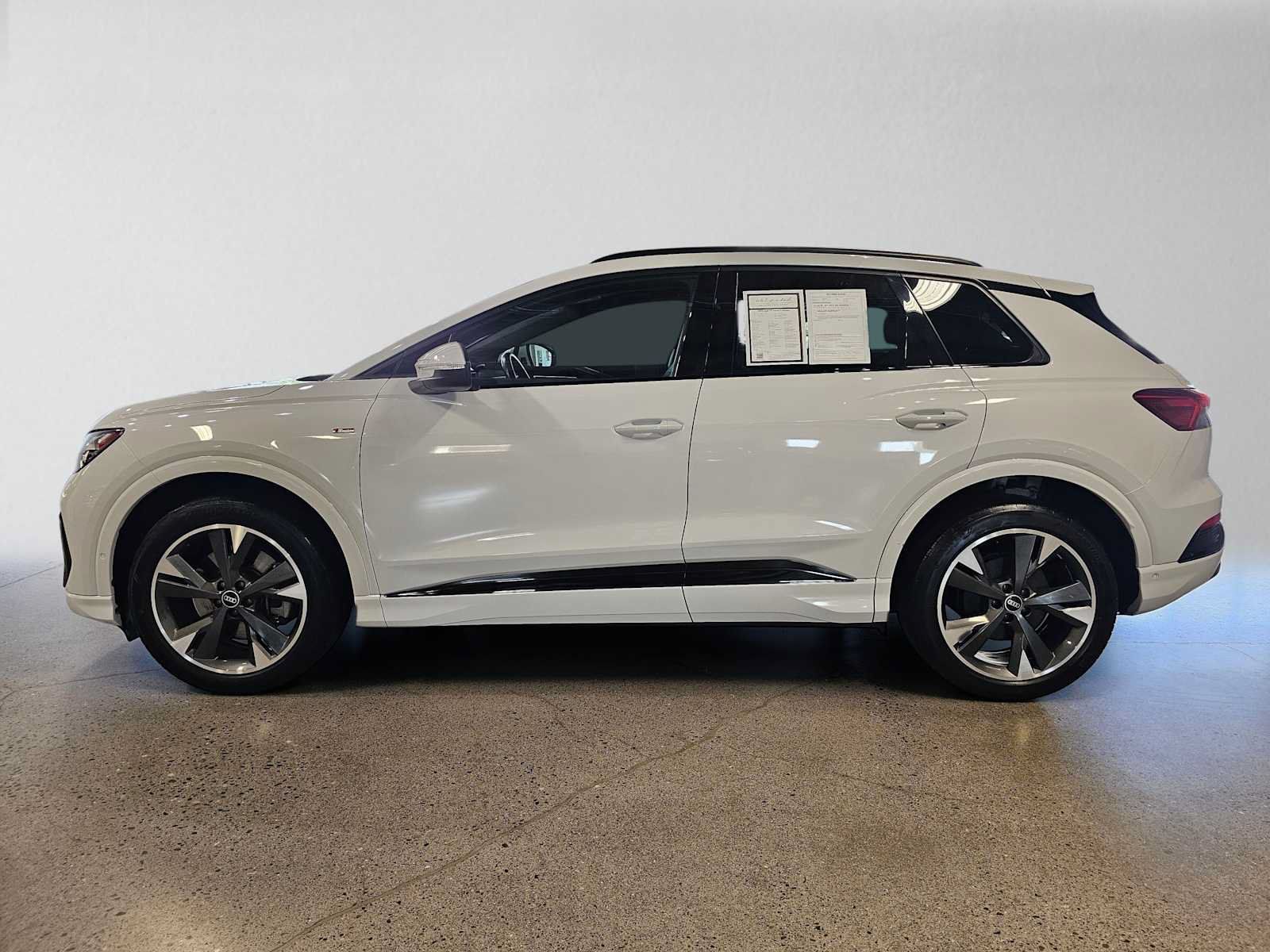 Used 2023 Audi Q4 e-tron Premium Plus w/ Premium Plus AWD/4WD image 6