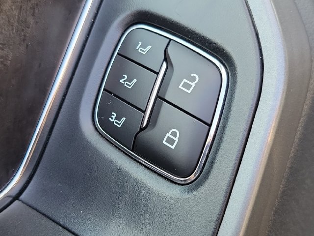 Certified 2025 Ford F250 Lariat w/ Chrome Package AWD/4WD image 23