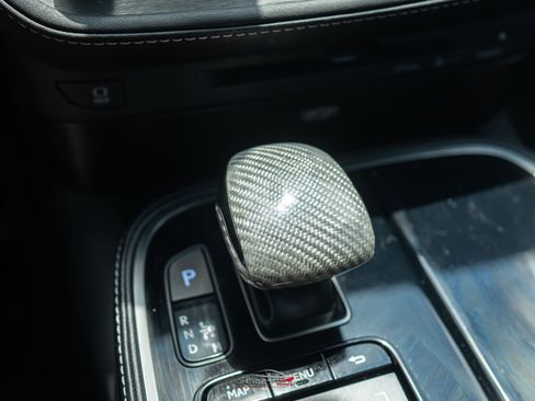 Used 2018 Lexus LS 500 F Sport w/ Accessory Package (Z1) AWD/4WD image 36