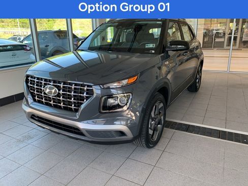 New 2026 Hyundai Venue SEL FWD image 2