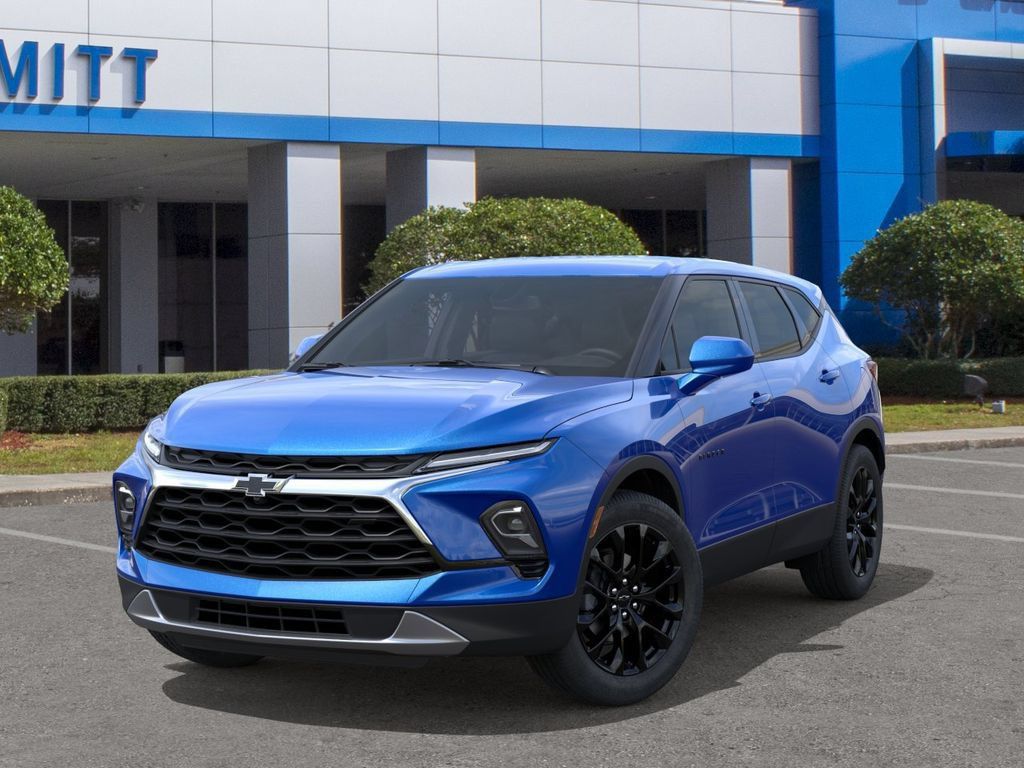New 2026 Chevrolet Blazer LT w/ LPO, Black Sport Package FWD image 6