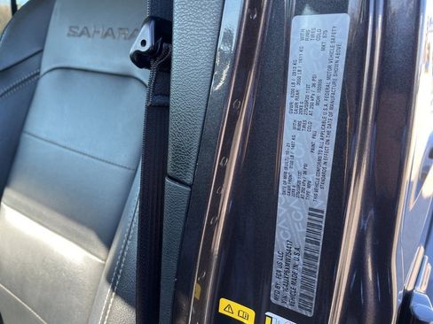 Used 2021 Jeep Wrangler Unlimited Sahara image 23