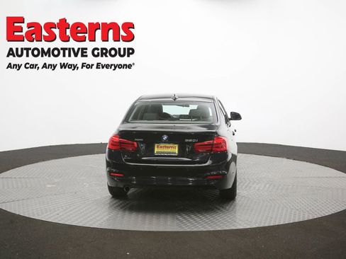 Used 2017 BMW 320i xDrive Sedan AWD/4WD image 39