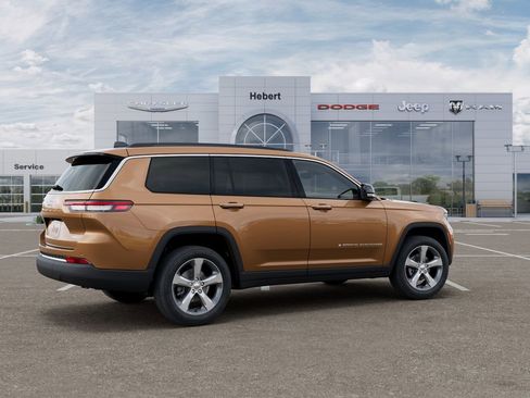 New 2026 Jeep Grand Cherokee L Limited RWD image 4