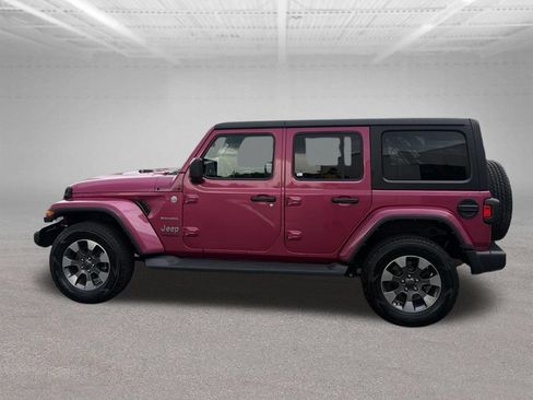 Used 2022 Jeep Wrangler Unlimited Sahara AWD/4WD image 7