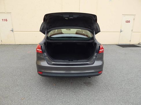 Used 2015 Ford Focus SE image 20