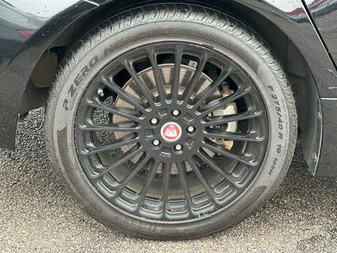 Used 2016 Jaguar XJ R-Sport RWD image 25