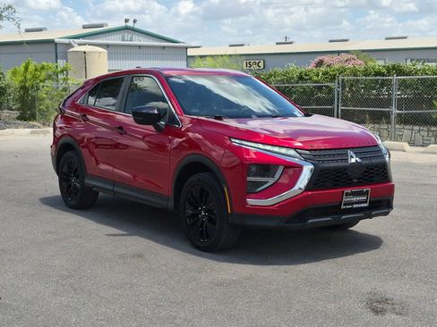 Used 2022 Mitsubishi Eclipse Cross LE AWD/4WD image 7
