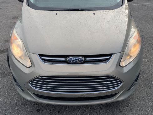 Used 2015 Ford C-MAX SE w/ Equipment Group 201A FWD image 9