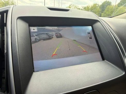 Used 2018 Ford Edge SEL w/ Equipment Group 201A FWD image 31