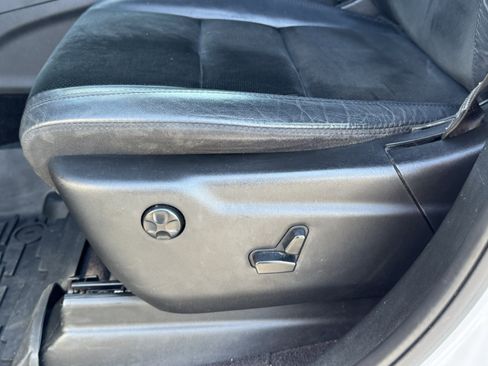 Used 2017 Jeep Grand Cherokee Altitude image 26