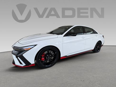 New 2026 Hyundai Elantra N FWD image 18