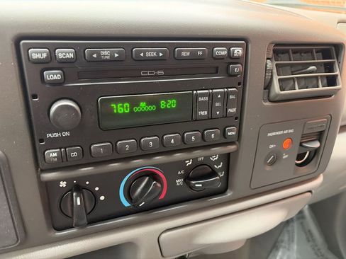 Used 2004 Ford F350 4x4 SuperCab Super Duty image 9