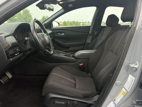 Used 2025 Honda Accord Sport image 23