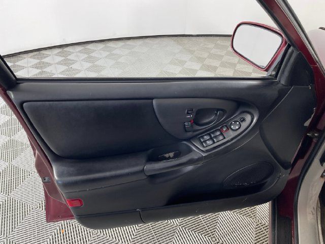 Used 2001 Chevrolet Malibu LS w/ Preferred Equipment Group 1 FWD image 15