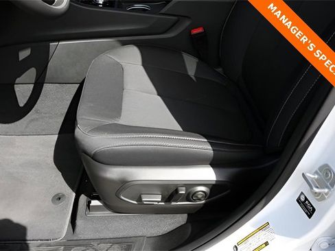 New 2025 Jeep Grand Cherokee Laredo w/ Trailer Tow Package image 12