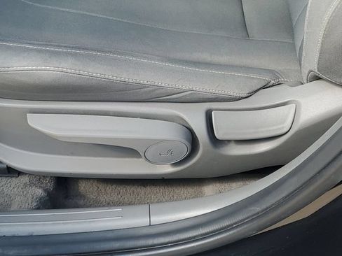 Used 2025 Hyundai Elantra SEL FWD image 13