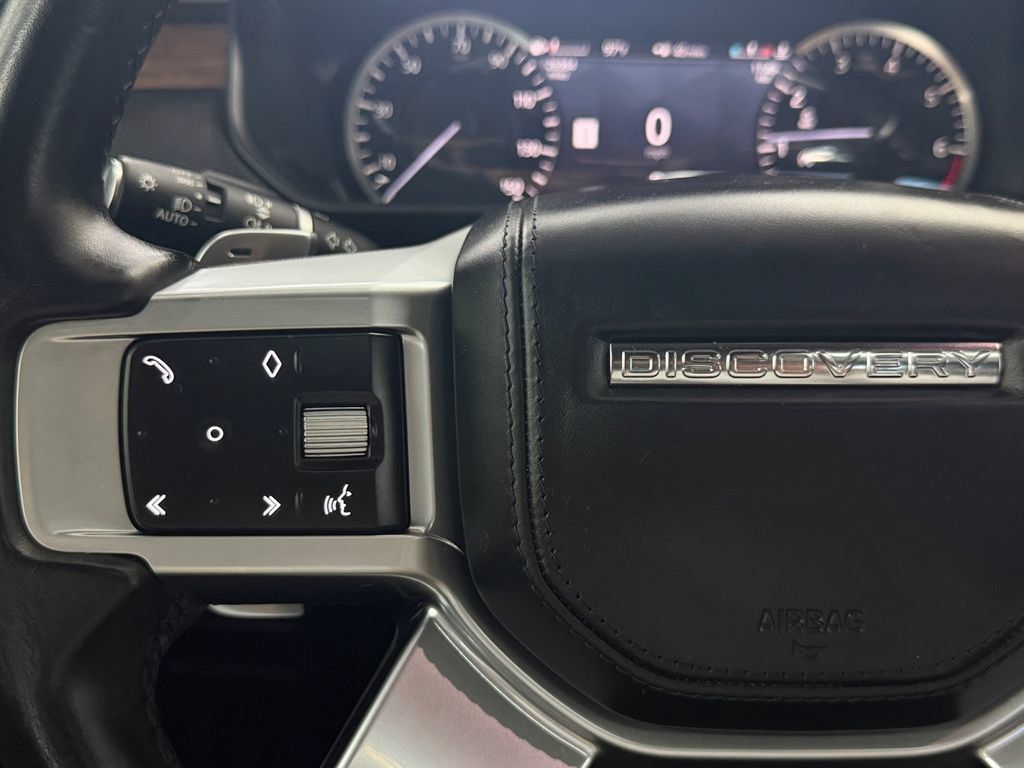 Used 2023 Land Rover Discovery HSE R-Dynamic AWD/4WD image 25
