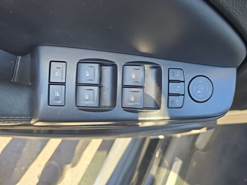 Used 2019 GMC Yukon SLT image 28