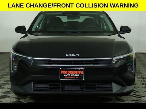 Used 2025 Kia K4 LXS image 8