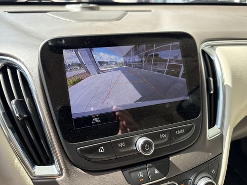 Used 2024 Chevrolet Malibu LT FWD image 26