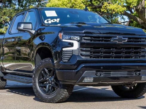 Used 2024 Chevrolet Silverado 1500 LT Trail Boss w/ LT Trail Boss Premium Package image 11