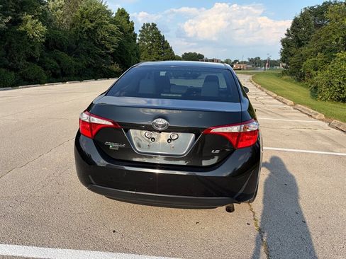 Used 2016 Toyota Corolla LE FWD image 5