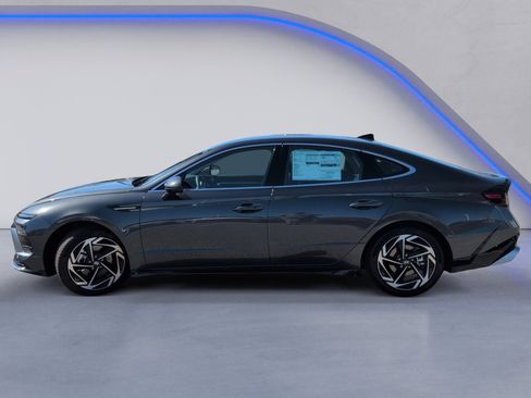New 2026 Hyundai Sonata SEL FWD image 10