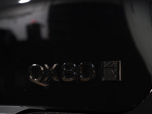 Used 2025 INFINITI QX80 Autograph AWD/4WD image 12