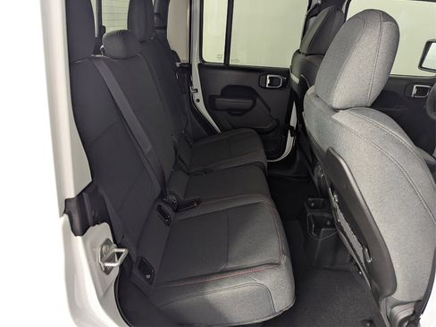 New 2025 Jeep Gladiator Rubicon w/ Safety Group image 33