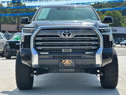 Used 2022 Toyota Tundra Limited w/ Power Package AWD/4WD image 2