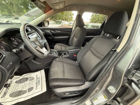 Used 2017 Nissan Rogue SV FWD image 12