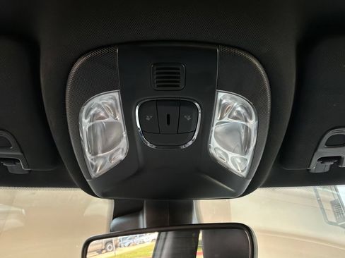 Used 2025 Jeep Compass Limited AWD/4WD image 17