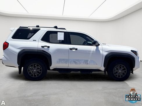 Used 2025 Toyota 4Runner SR5 AWD/4WD image 7