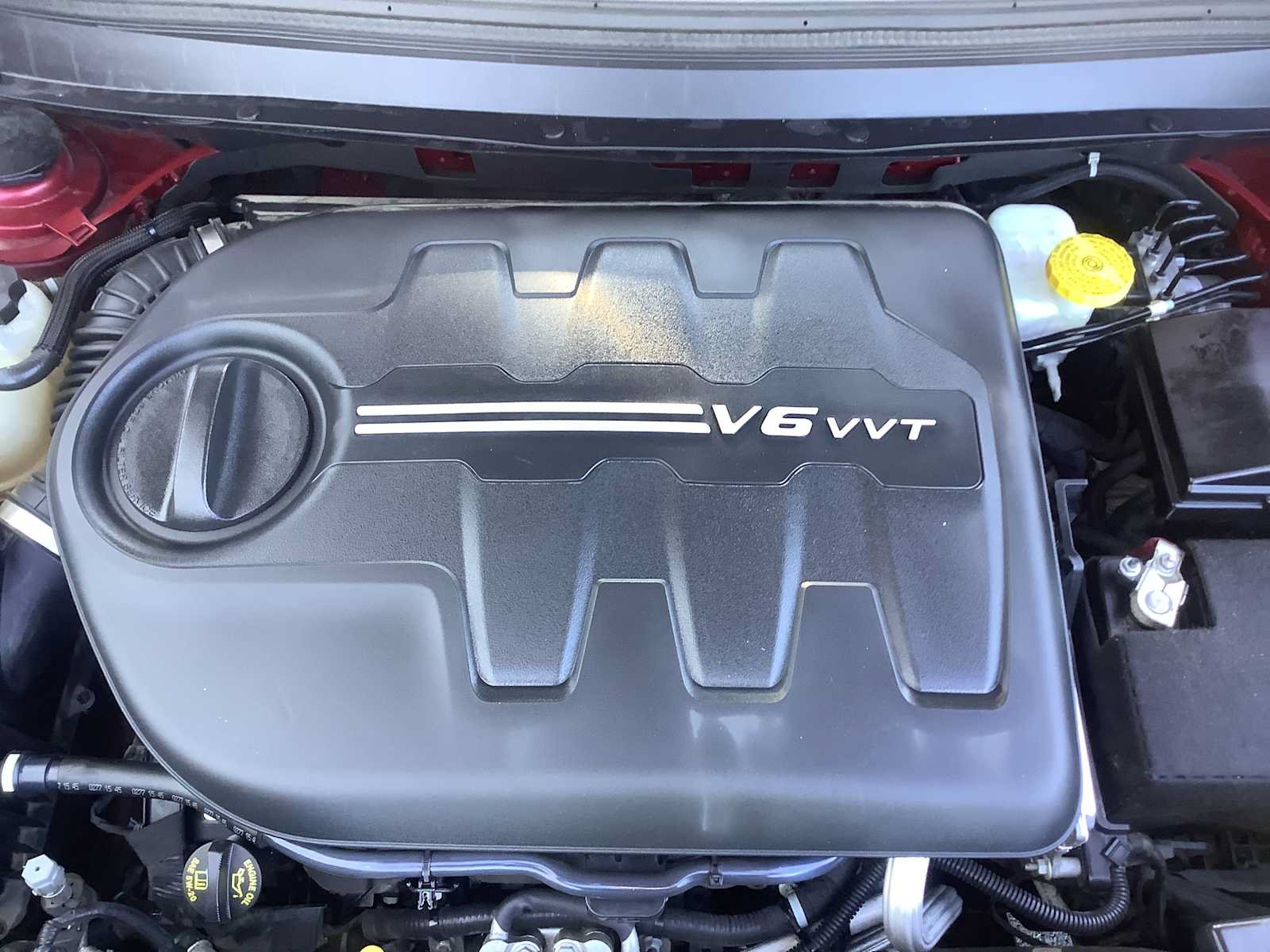 Used 2017 Jeep Cherokee Trailhawk AWD/4WD image 8