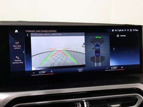 Used 2023 BMW 330i xDrive Sedan w/ Premium Package image 7