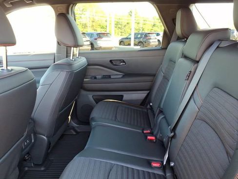 New 2026 Nissan Pathfinder Rock Creek AWD/4WD image 8