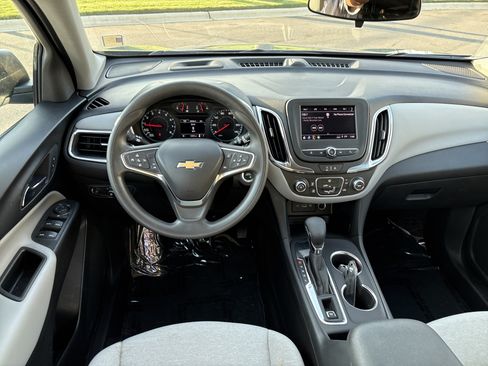 Used 2024 Chevrolet Equinox LS FWD image 19