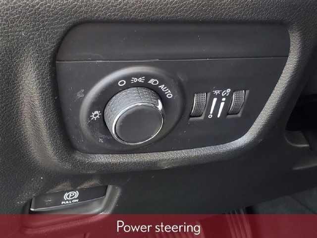 Used 2024 Jeep Grand Cherokee L Altitude AWD/4WD image 17