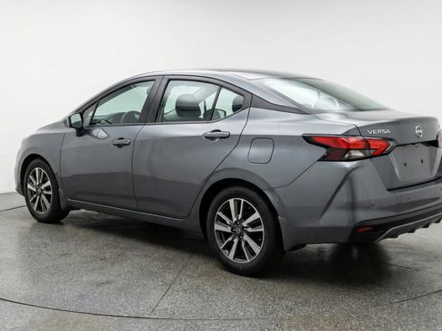 Used 2025 Nissan Versa SV image 6